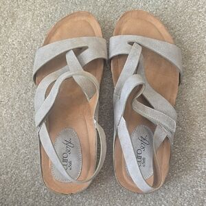 EUROSOFT By SOFFT Beige/Taupe  Strappy Sandals Size 8 Comfortable!!